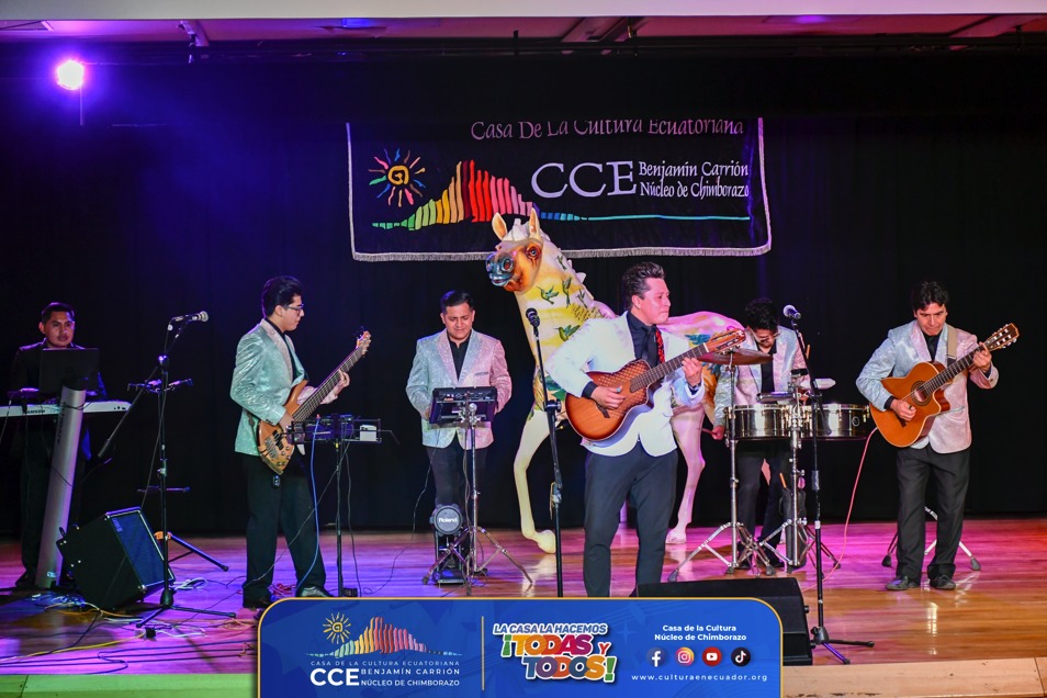 La fuerza del requinto resonó con todo su esplendor en la CCECH